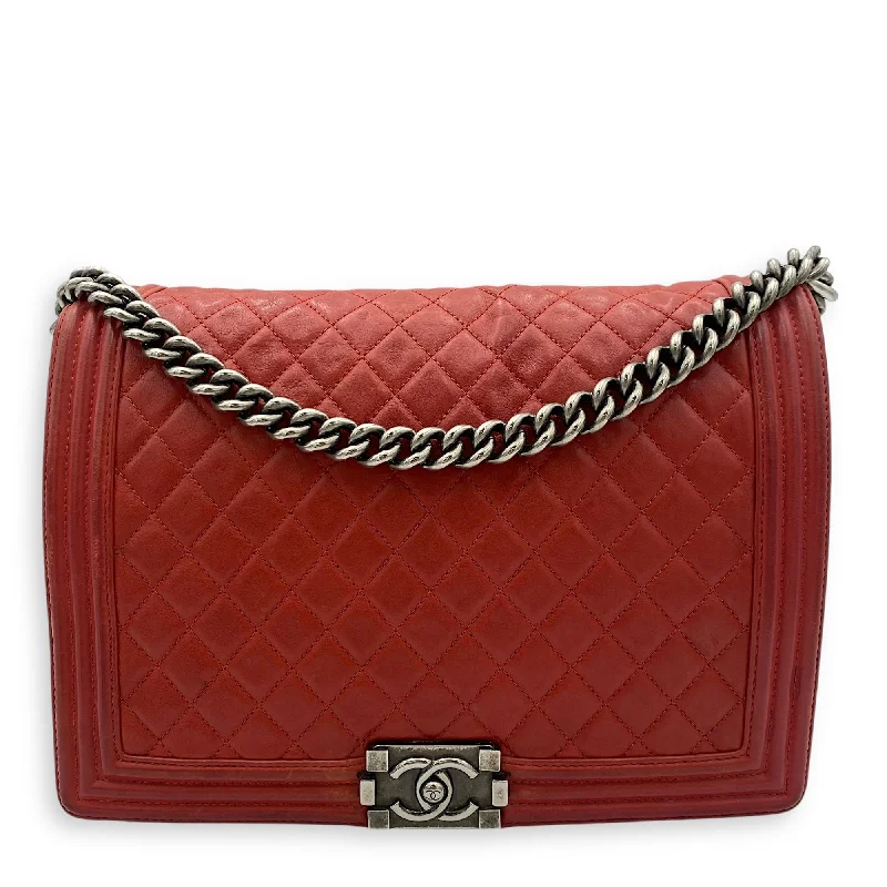 Boy Shoulder Bag Red in Lambskin, Ruthenium hardware